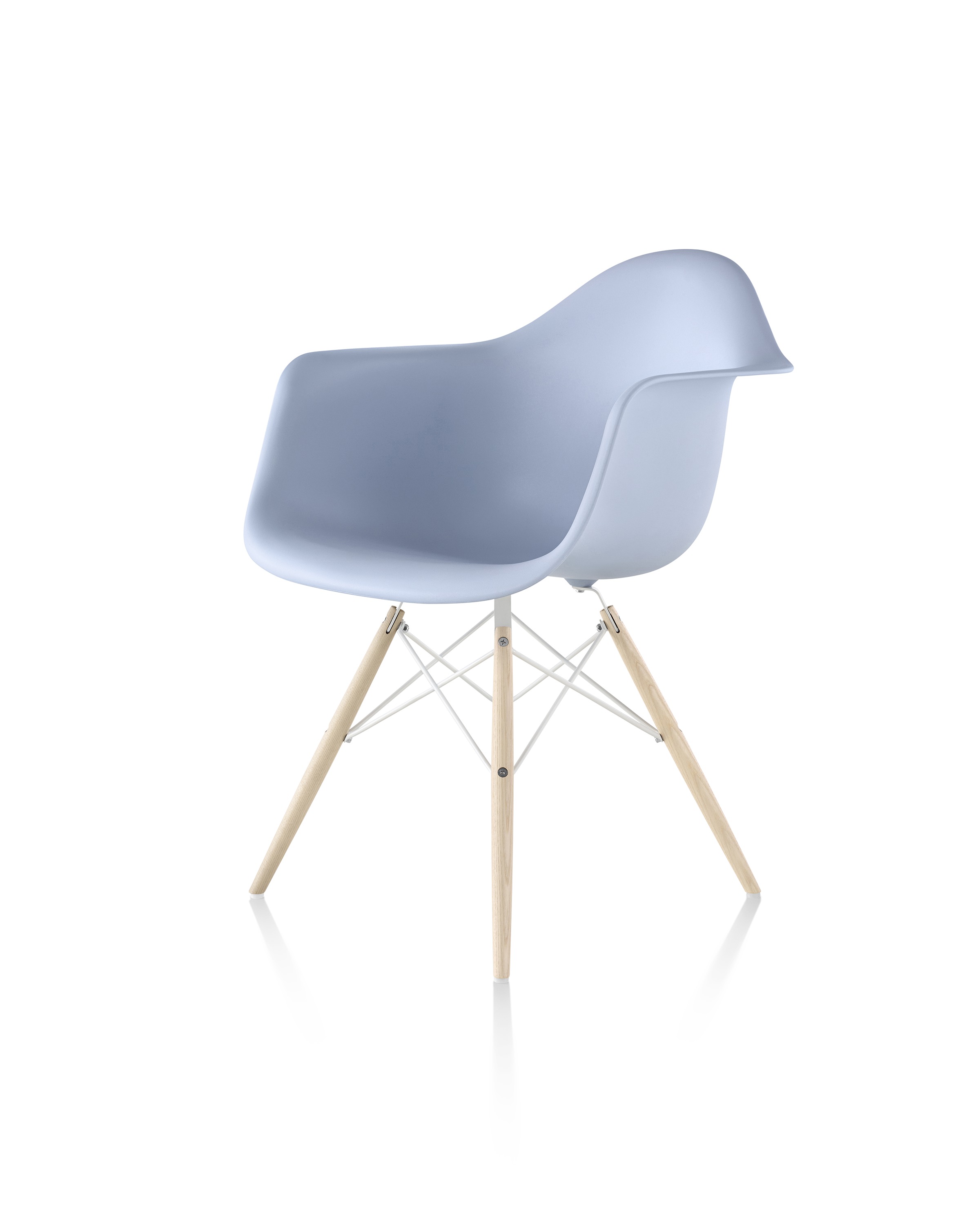 华体会体育官方在线官网 - 坐具|休闲椅|办公家具|华体会体育官方在线官网家具|伊姆斯®塑料扶手椅